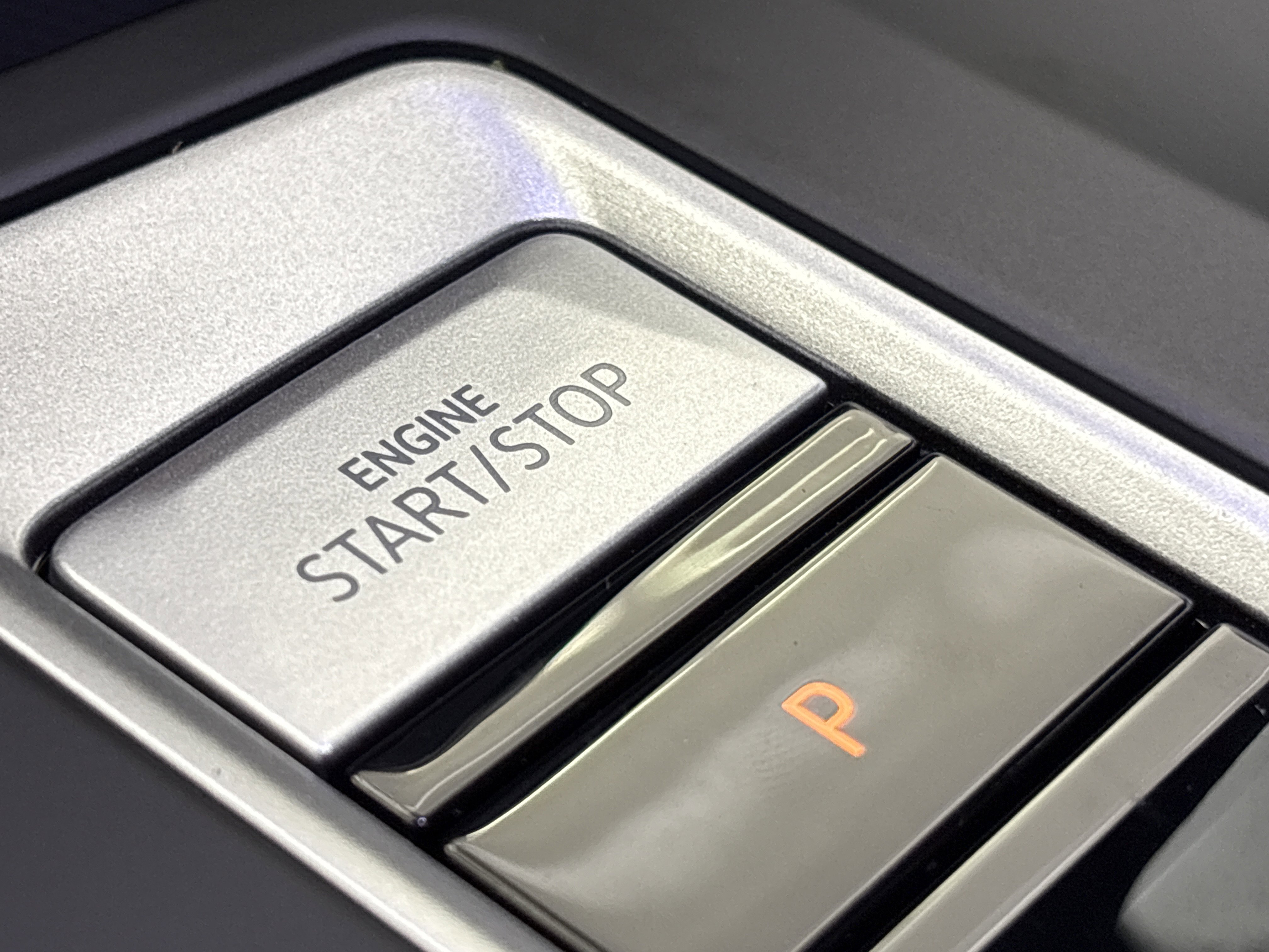 Certified 2024 Volkswagen Atlas Cross Sport SE image 22