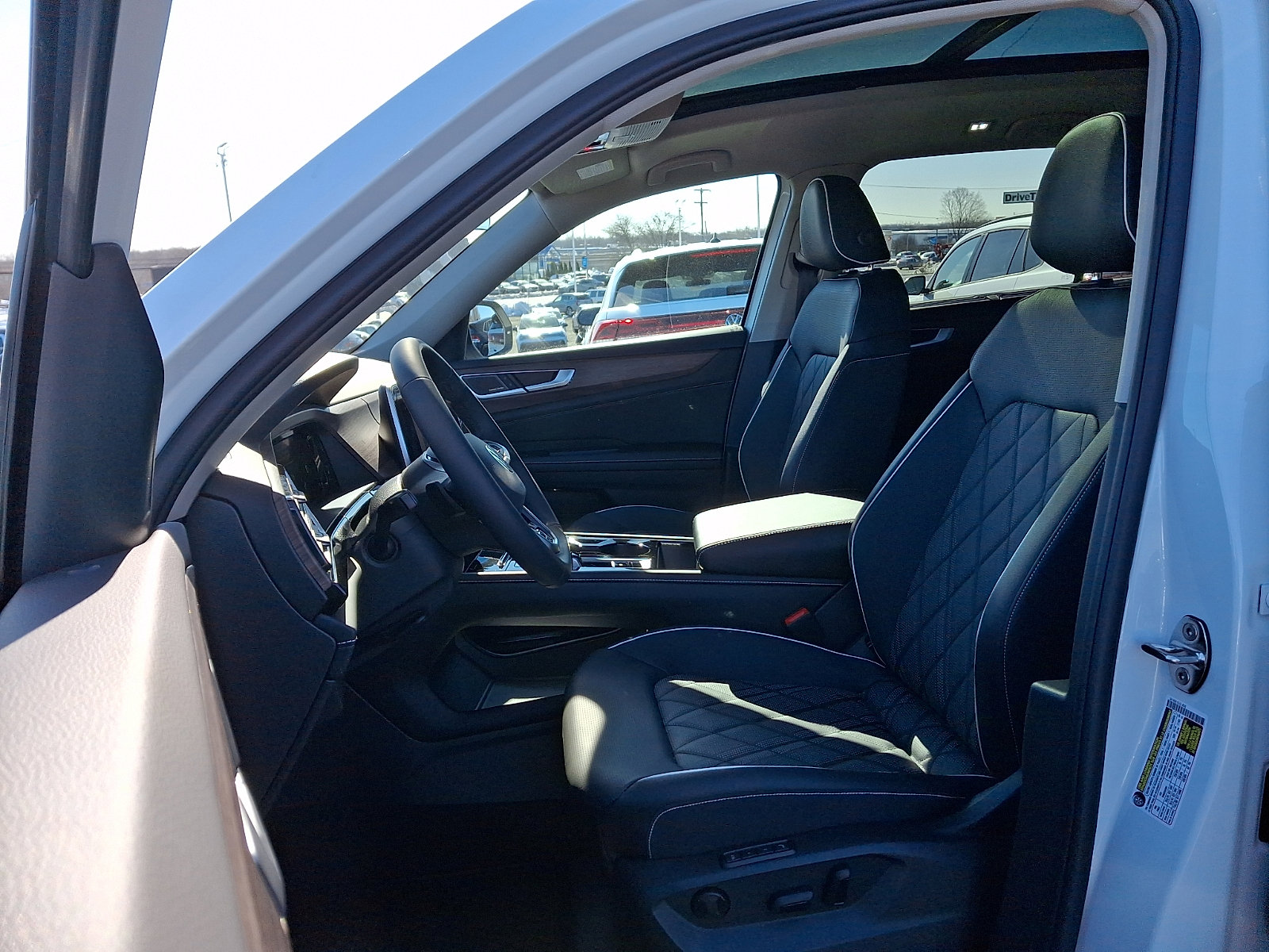 New 2026 Volkswagen Atlas SEL Premium R-Line image 6