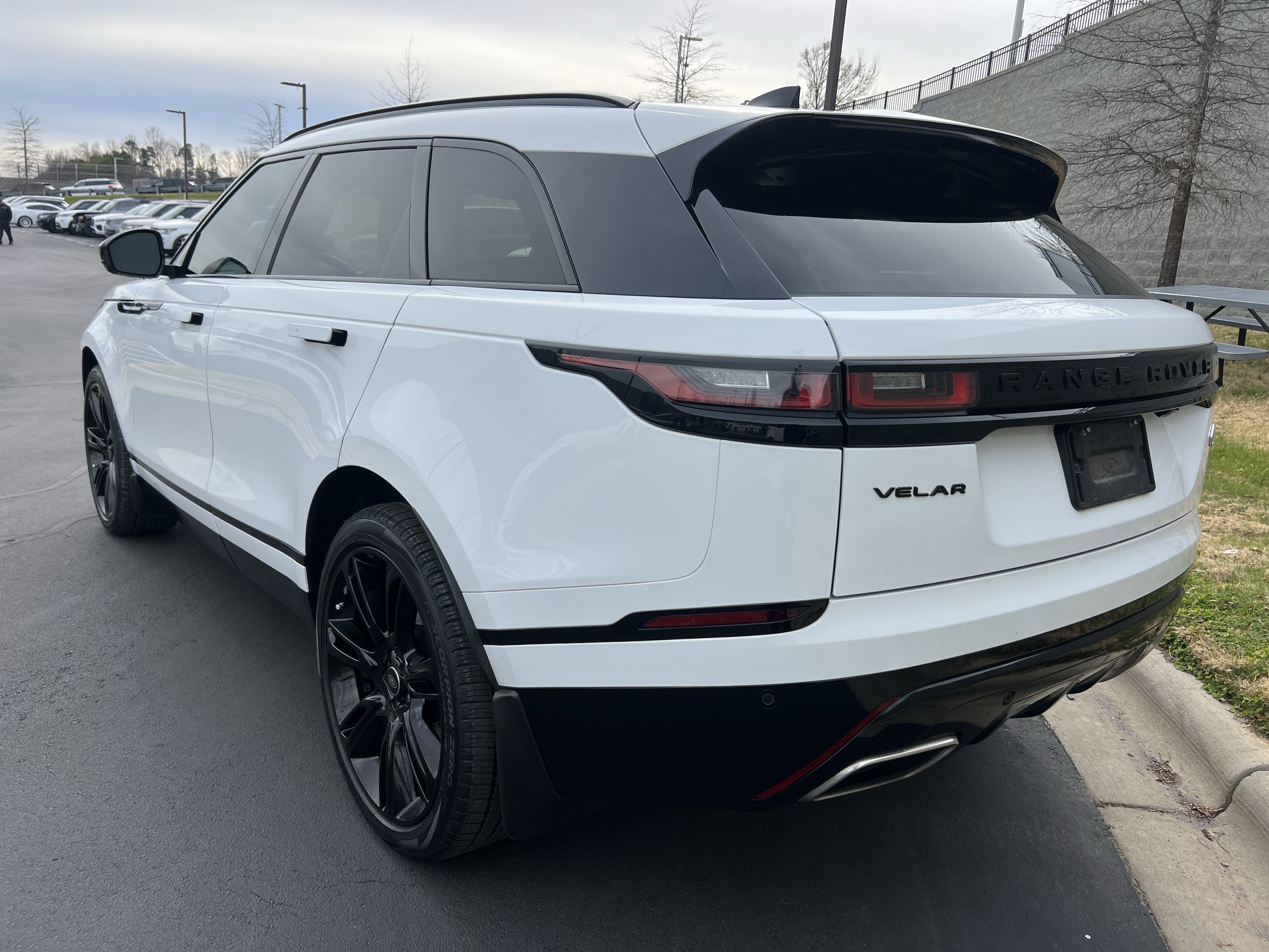 Certified 2023 Land Rover Range Rover Velar R-Dynamic S image 5