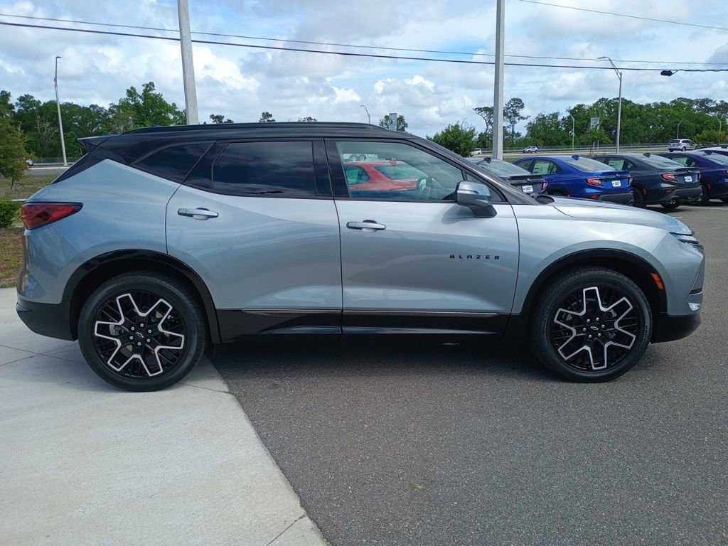 Used 2023 Chevrolet Blazer RS image 4