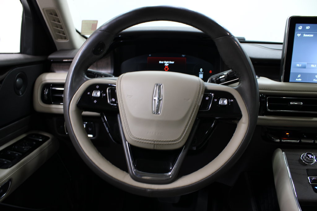 Used 2023 Lincoln Aviator Reserve w/ Elements Package Plus RWD image 26