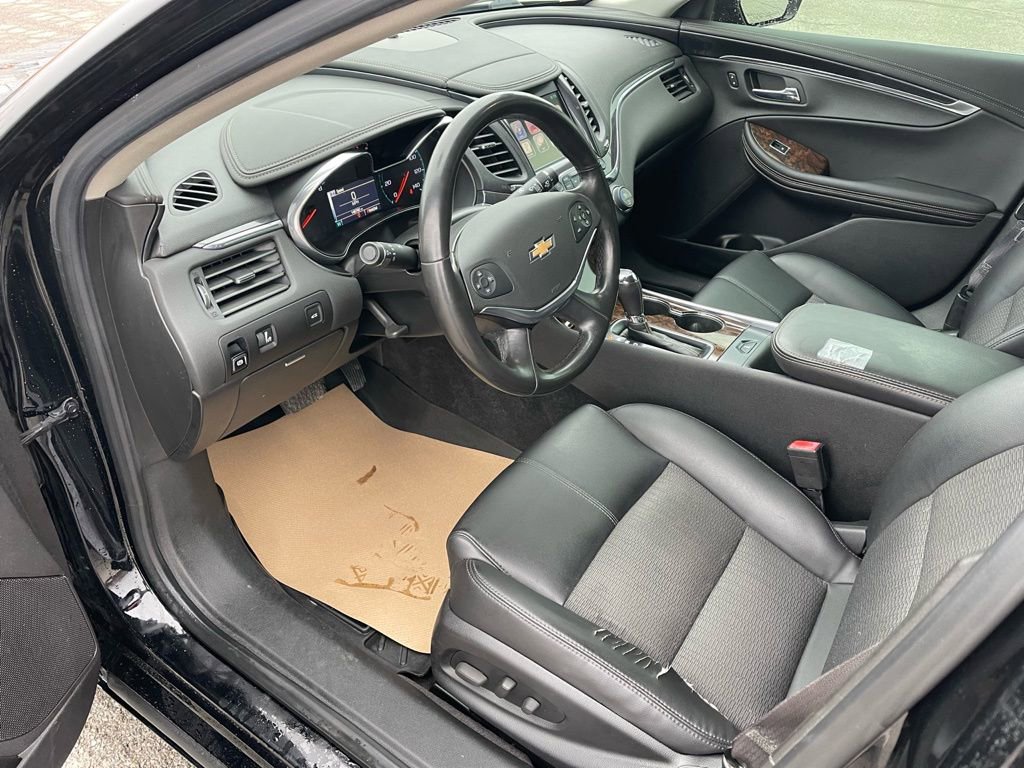 Used 2015 Chevrolet Impala LT image 18