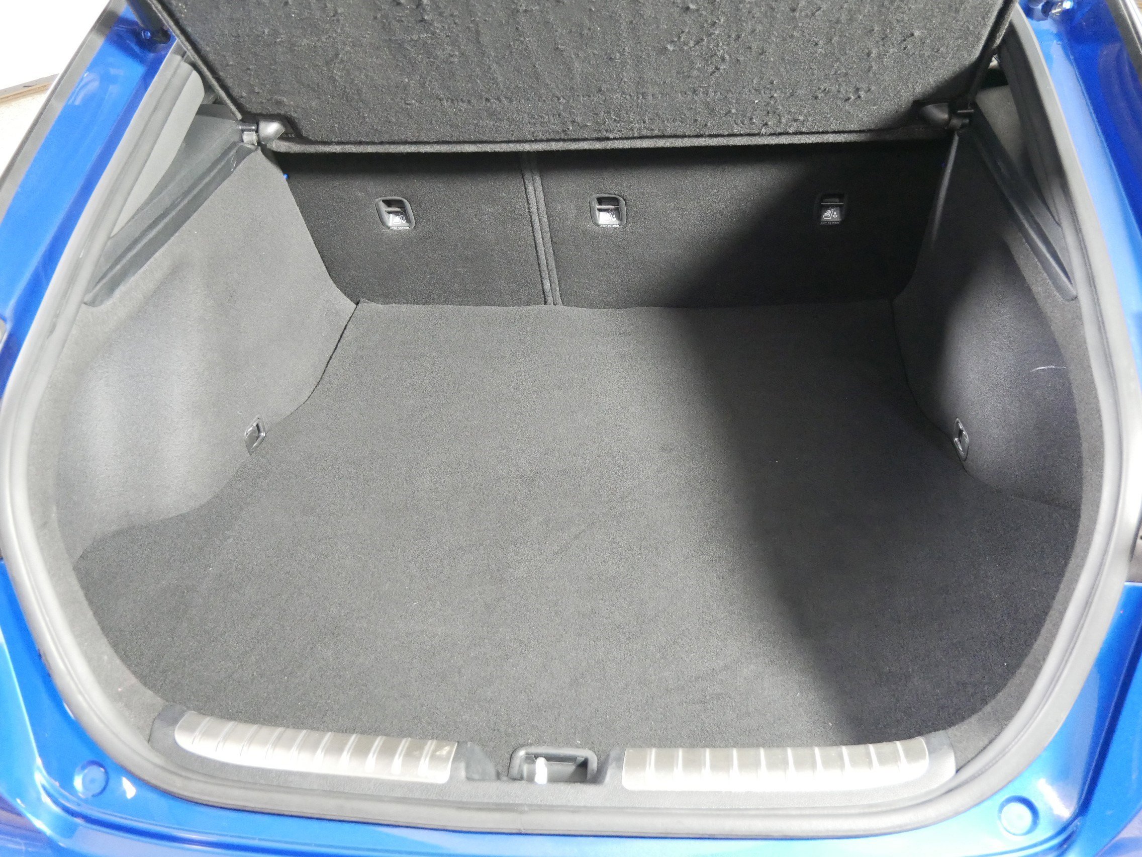 Used 2020 Kia Stinger GT2 image 18