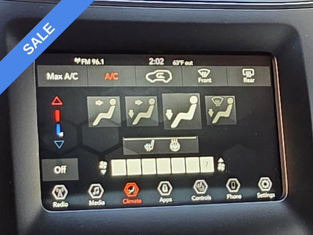 Used 2021 Jeep Cherokee Latitude Plus image 16