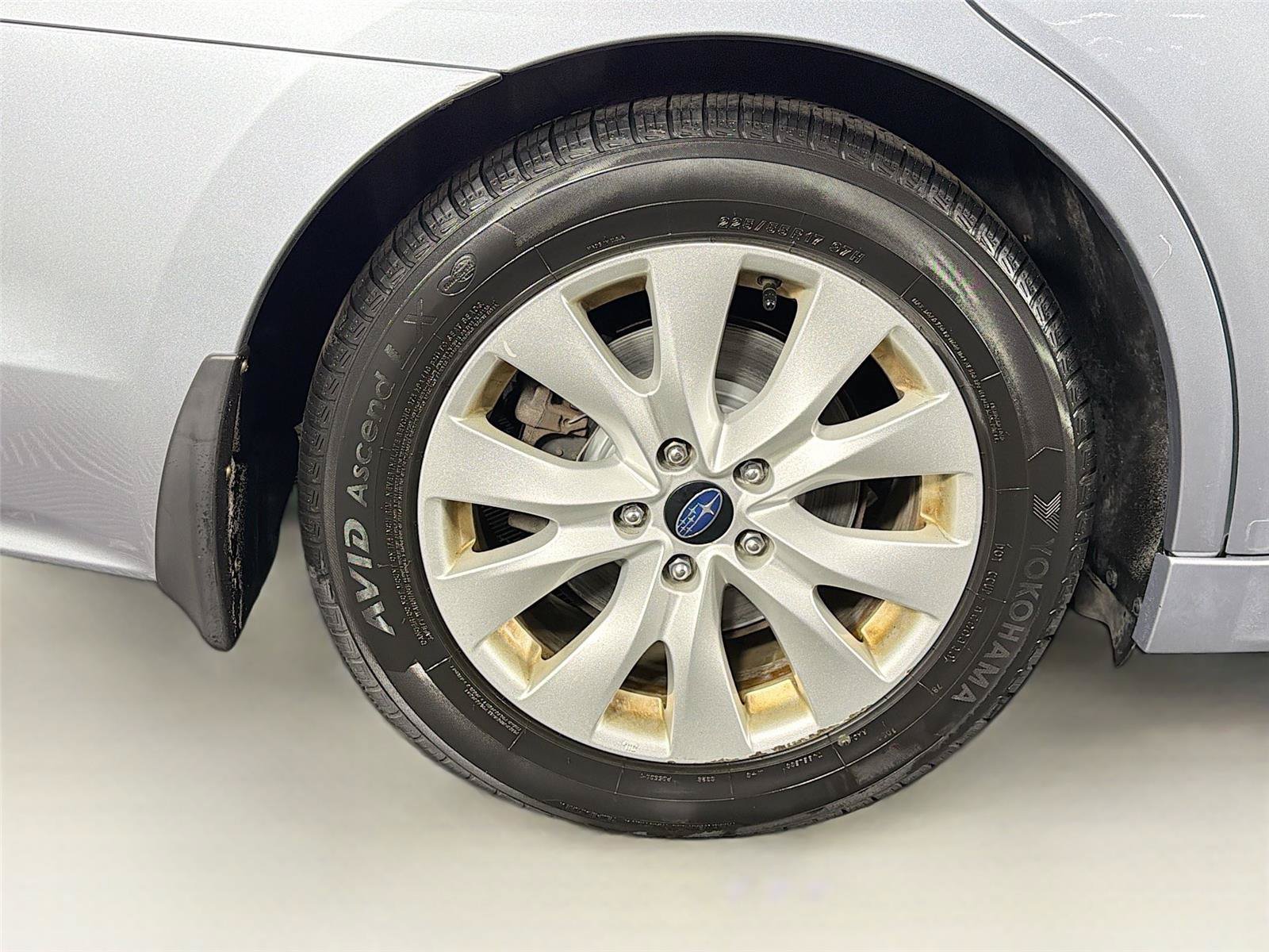 Used 2015 Subaru Legacy 2.5i Premium AWD/4WD image 33