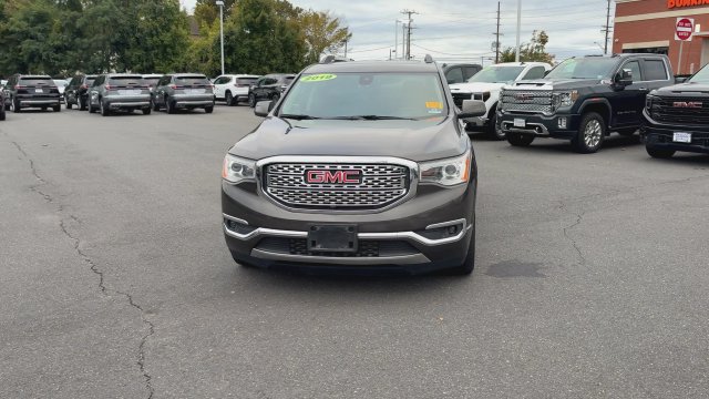 Certified 2019 GMC Acadia Denali w/ Technology Package AWD/4WD image 3
