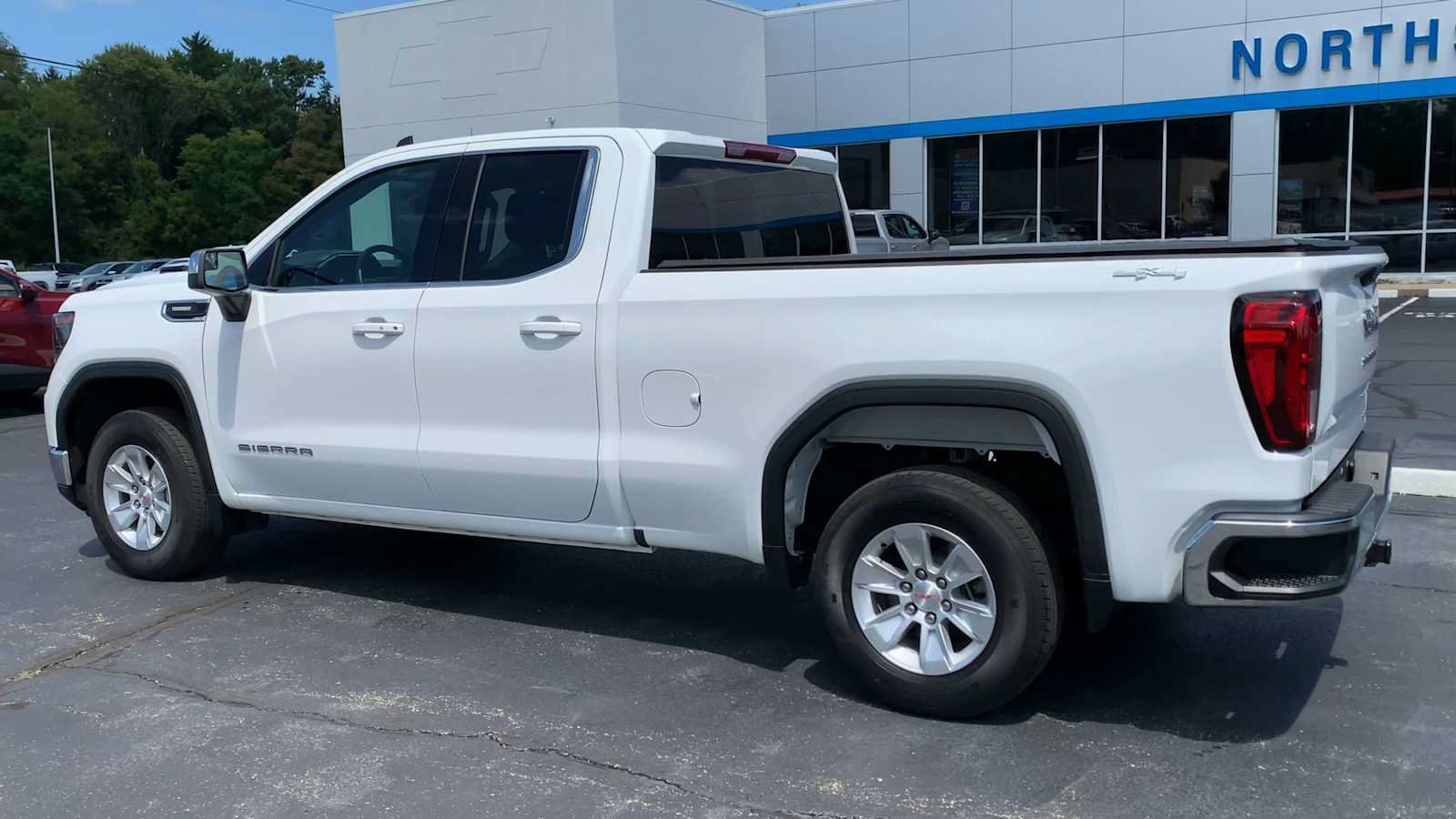 Certified 2024 GMC Sierra 1500 SLE AWD/4WD image 6