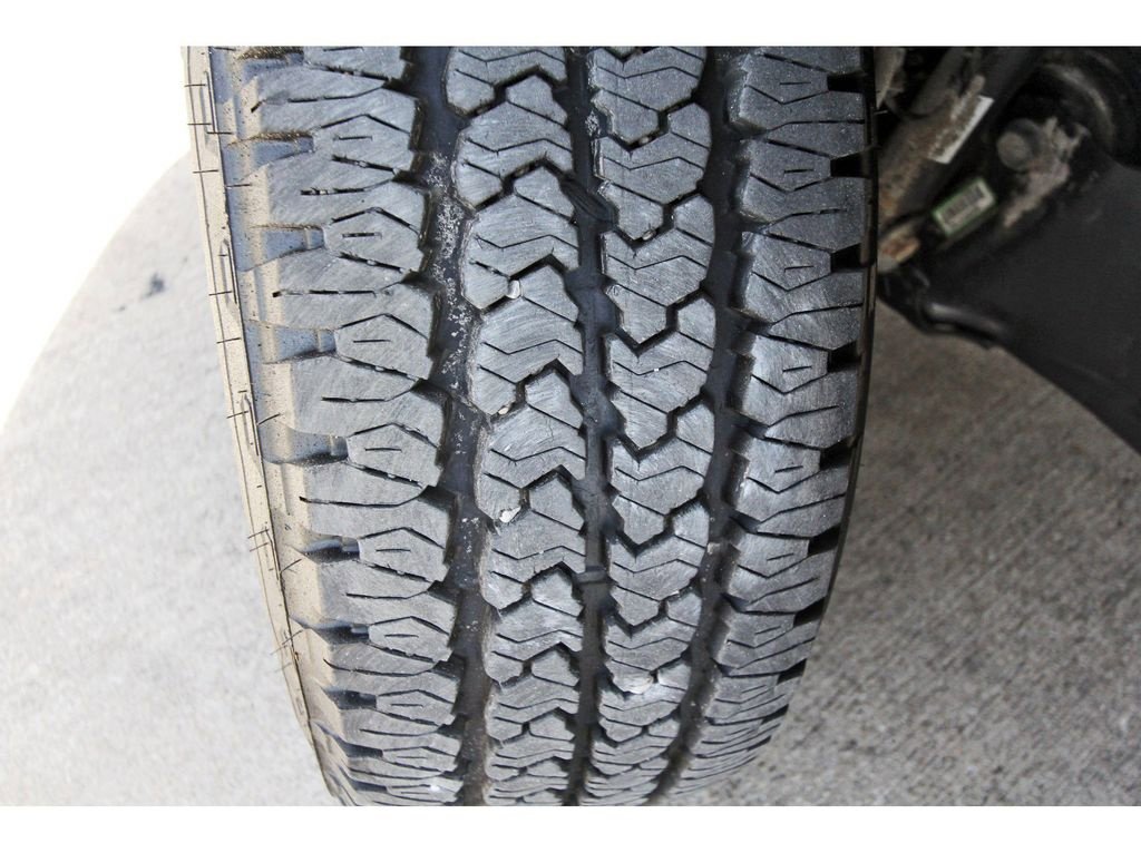 Used 2025 RAM 2500 Laramie AWD/4WD image 28