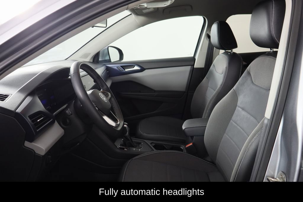 Used 2022 Volkswagen Taos SE image 7