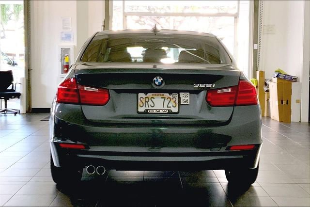 Used 2015 BMW 328i Sedan RWD image 4