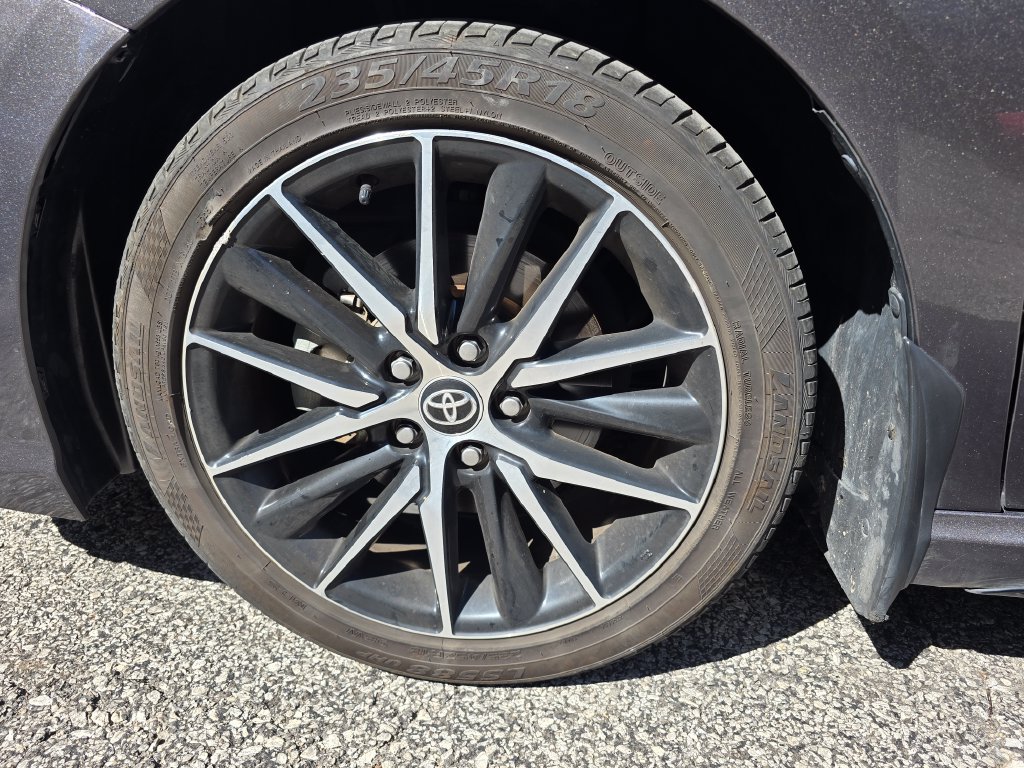 Used 2023 Toyota Camry SE FWD image 13
