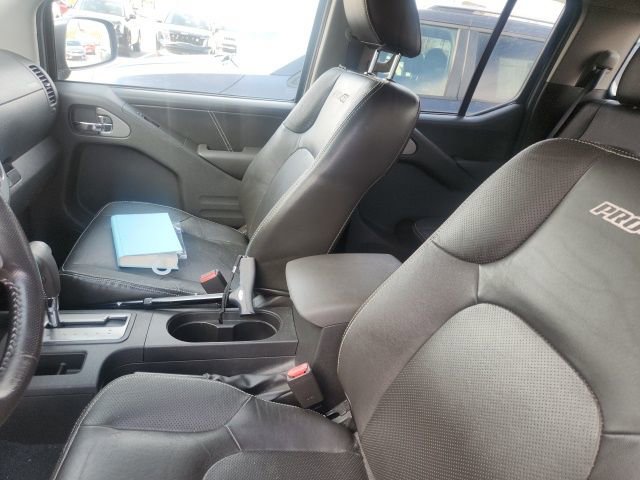 Used 2019 Nissan Frontier PRO-4X w/ Pro-4x Luxury Package image 4