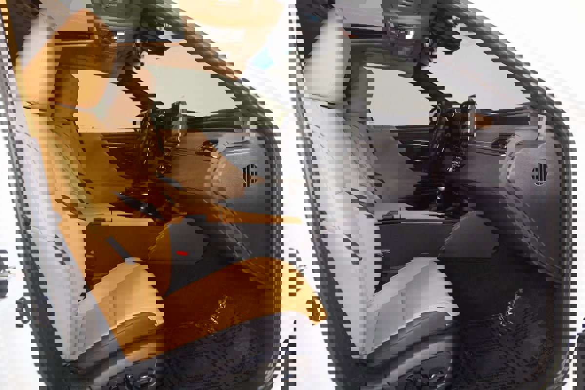 Used 2025 Lexus ES 300h F Sport w/ Accessory Package (Z1) image 13