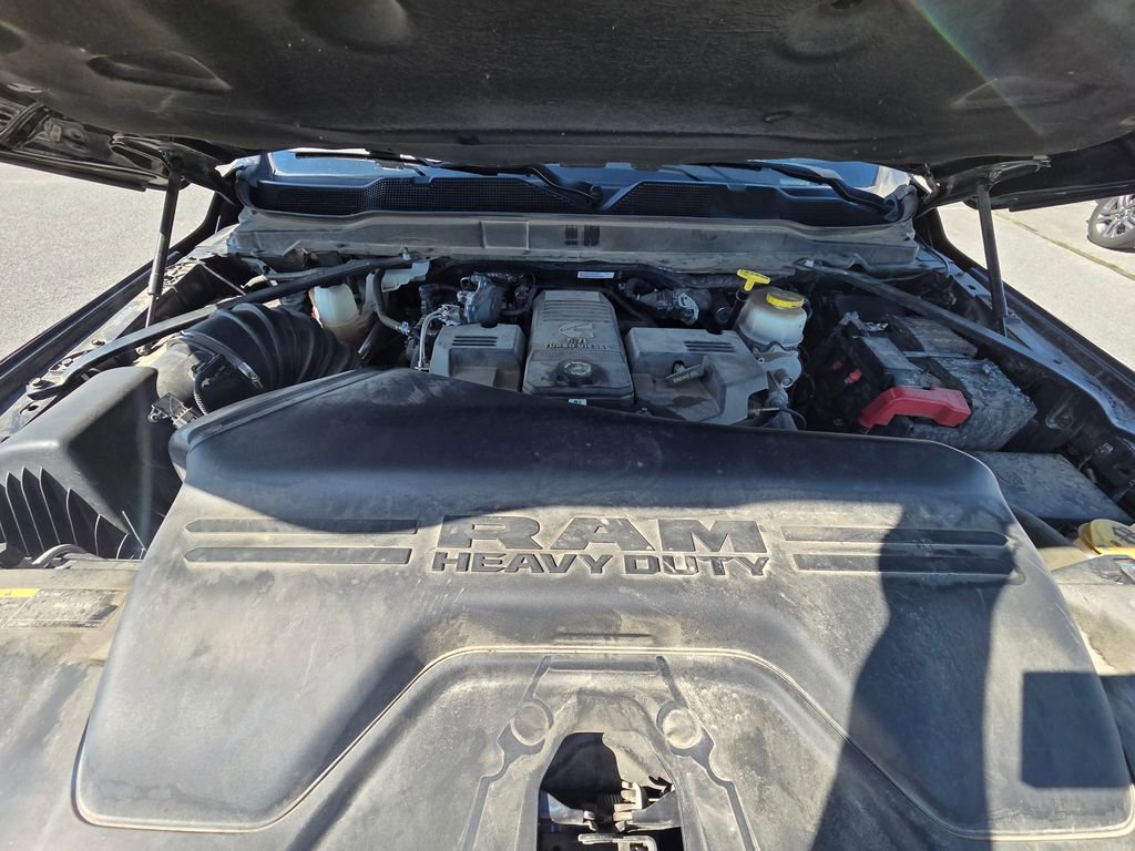 Used 2019 RAM 3500 Laramie image 30