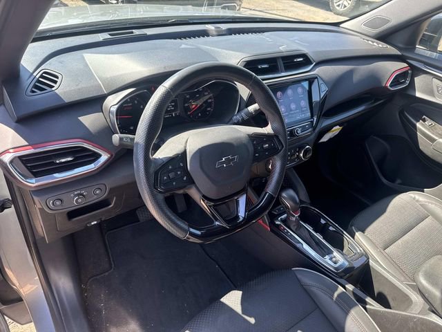 Used 2023 Chevrolet TrailBlazer RS w/ Sun and Liftgate Package image 24