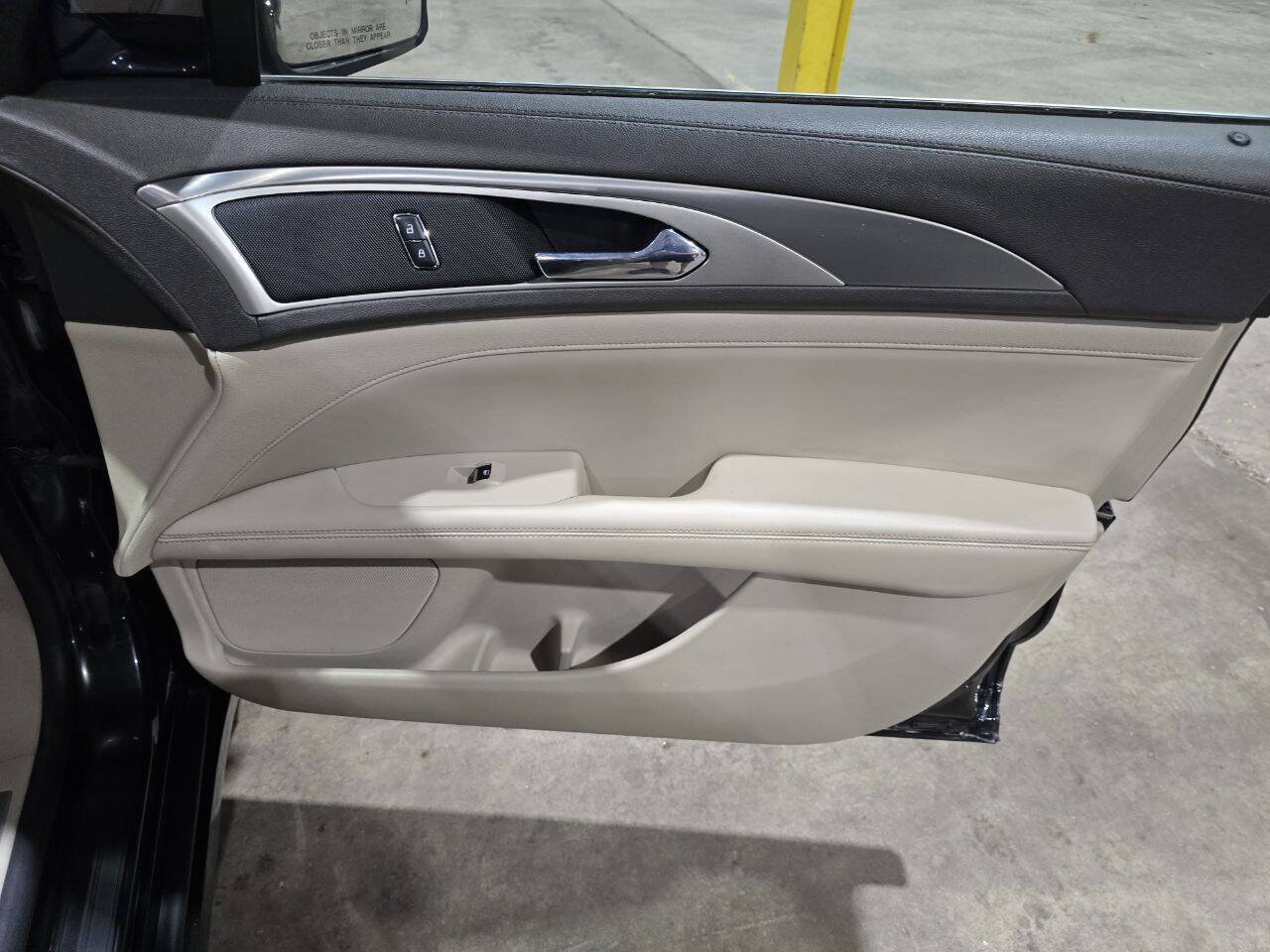 Used 2017 Lincoln MKZ Premiere FWD image 33