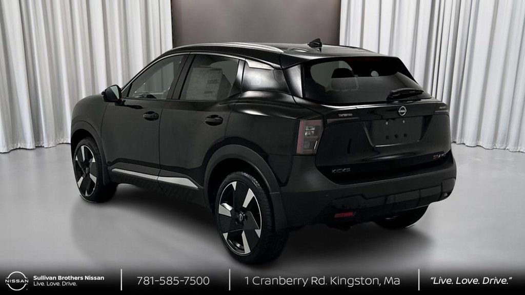 New 2025 Nissan Kicks SR w/ SR Premium Package image 6