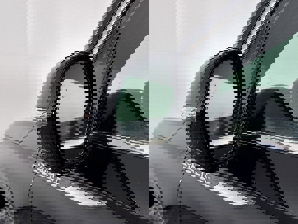 Used 2022 Lincoln Corsair Reserve w/ Equipment Group 201A image 27