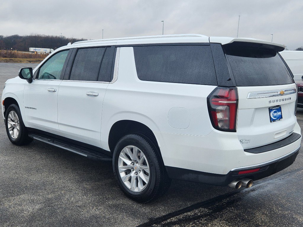 Used 2024 Chevrolet Suburban Premier image 8