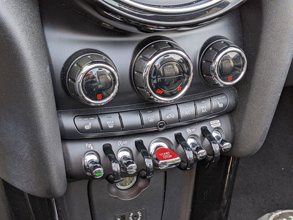 Used 2018 MINI Cooper S image 16