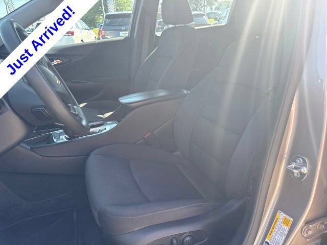 Used 2025 Chevrolet Malibu LT FWD image 9