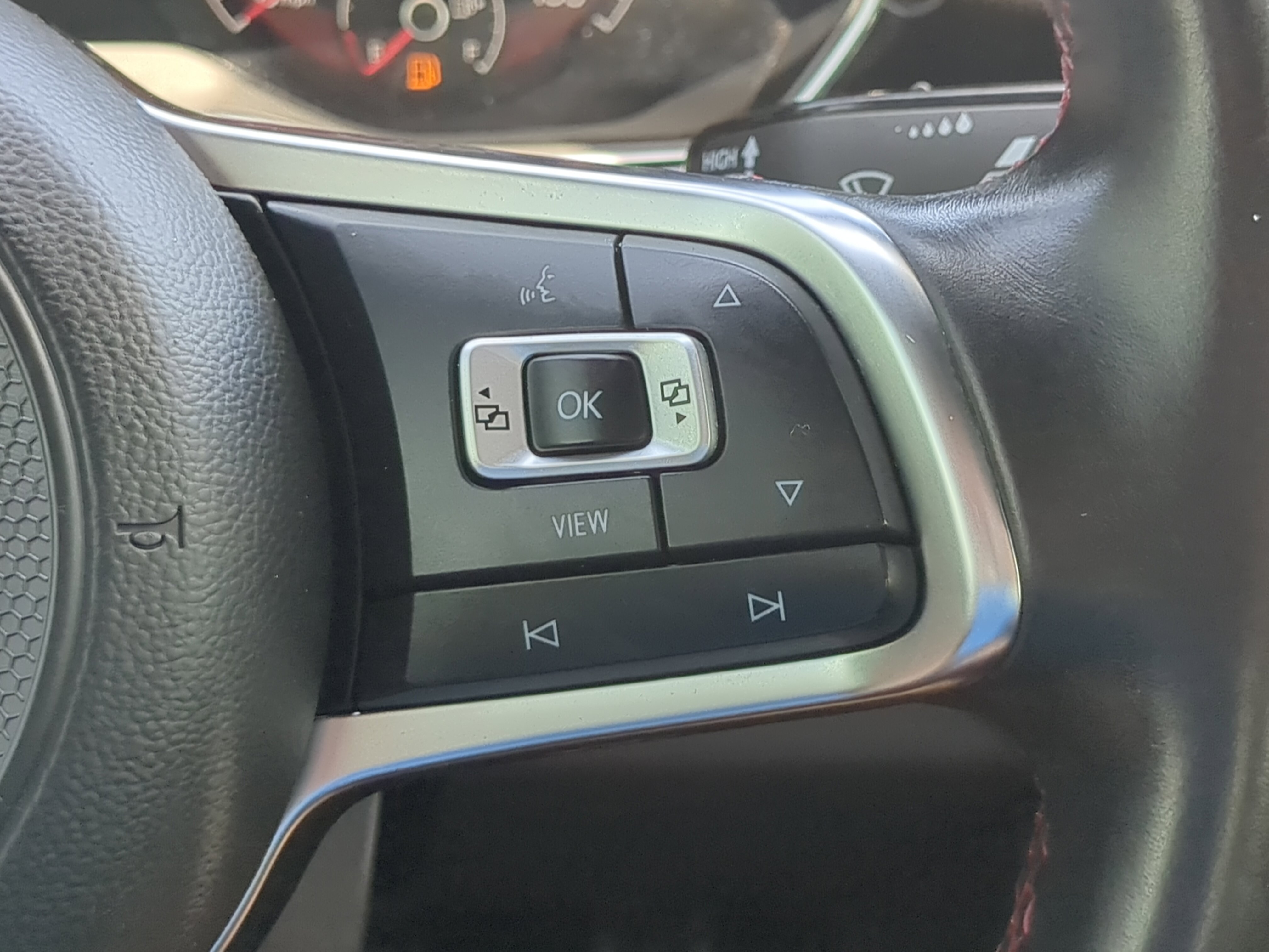 Used 2019 Volkswagen Jetta GLI FWD image 22