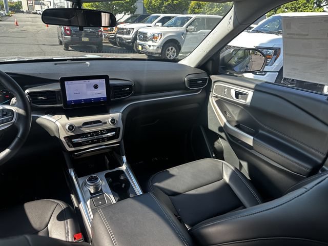 Certified 2023 Ford Explorer XLT w/ Equipment Group 202A AWD/4WD image 17