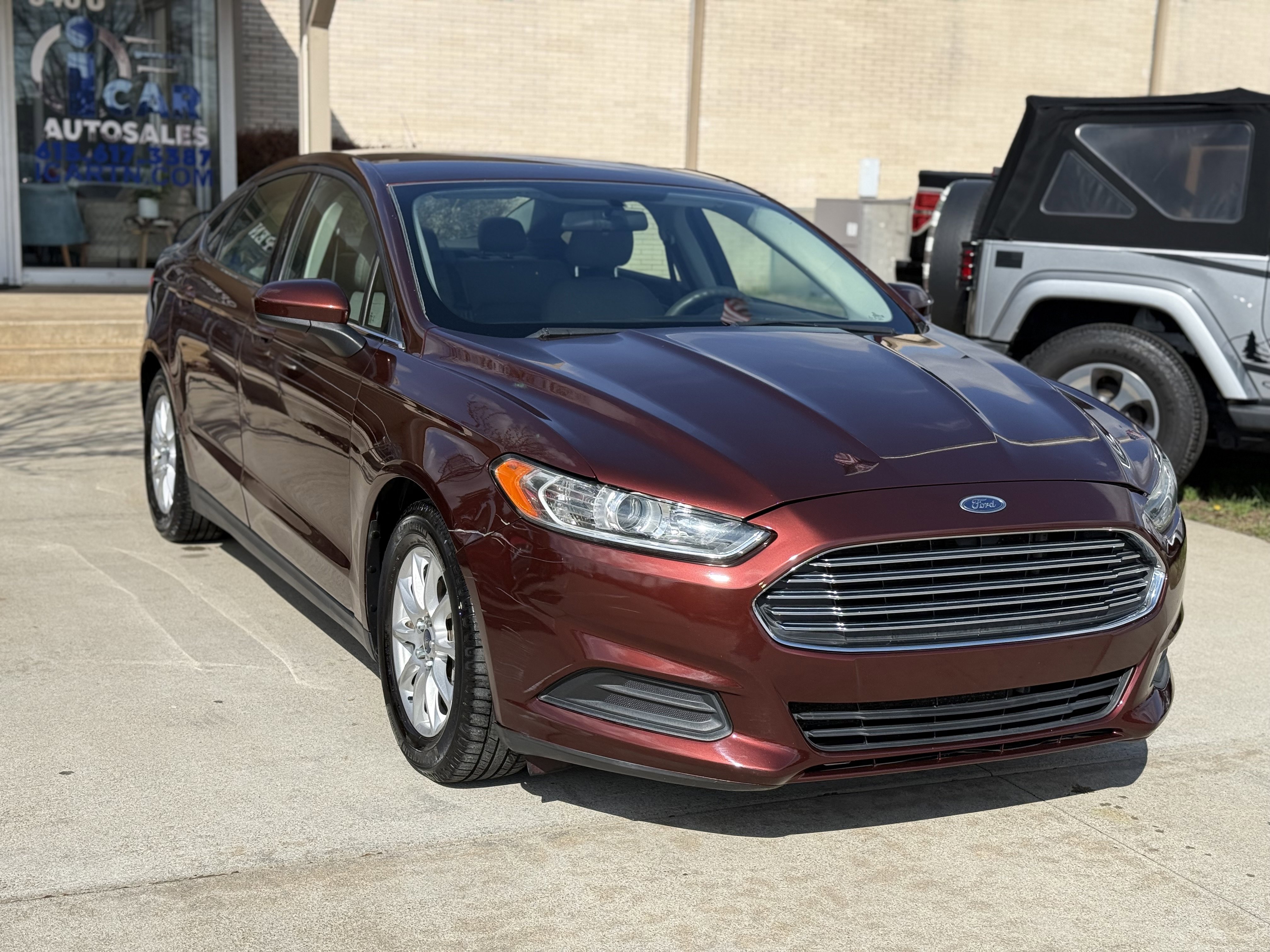 Used 2015 Ford Fusion S image 3