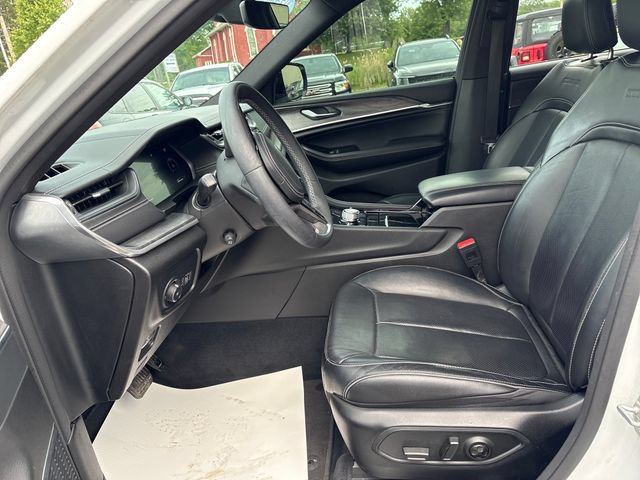 Used 2023 Jeep Grand Cherokee L Overland AWD/4WD image 8