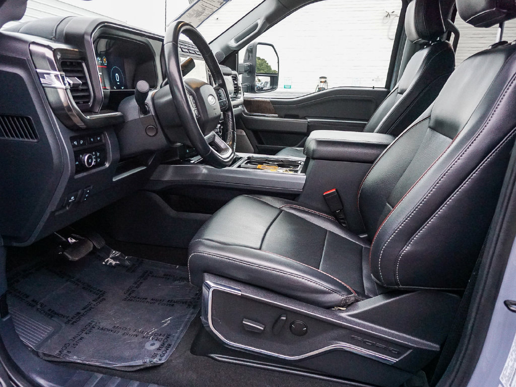 Used 2024 Ford F350 Lariat w/ Black Appearance Package AWD/4WD image 18