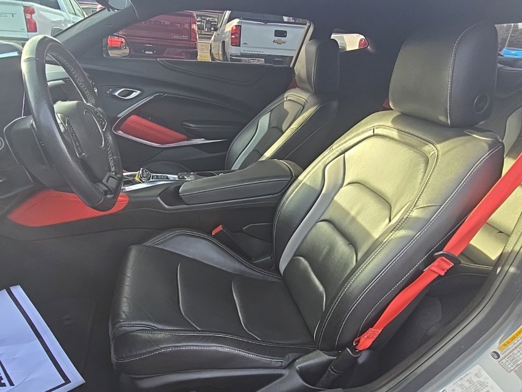 Used 2023 Chevrolet Camaro LT w/ Redline Edition image 7