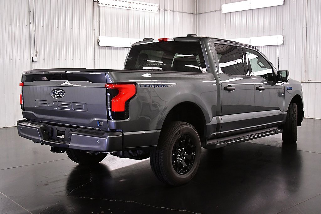 Used 2025 Ford F150 Lightning XLT image 8