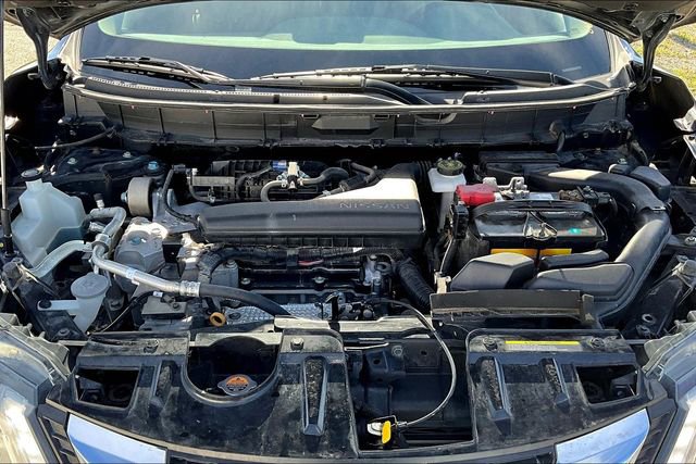 Used 2020 Nissan Rogue SV image 31