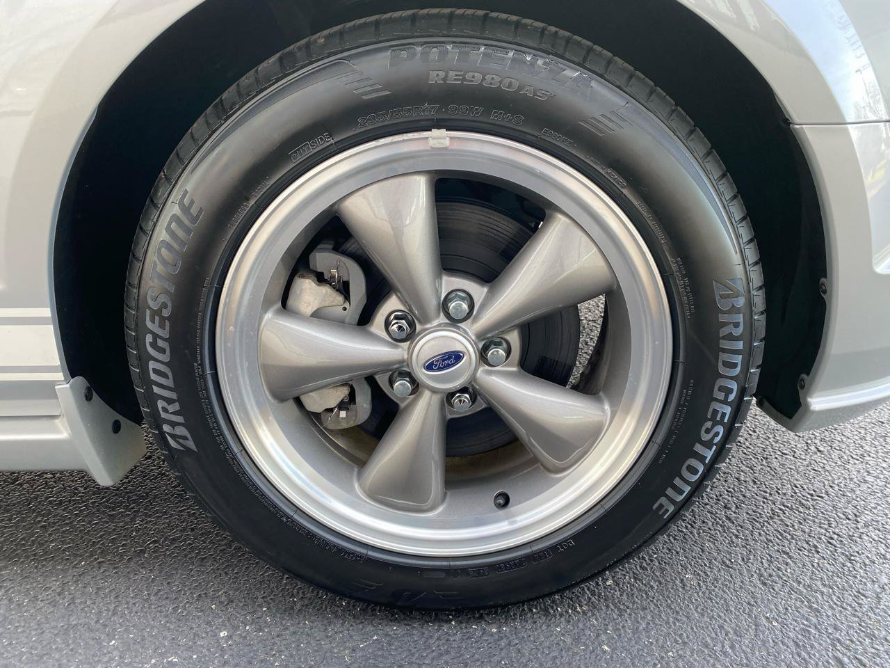 Used 2005 Ford Mustang GT RWD image 38
