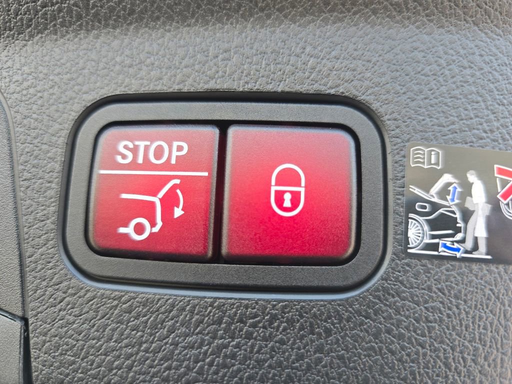 New 2026 Mercedes-Benz GLE 63 AMG S image 18