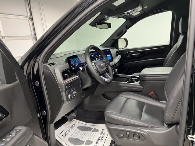 Used 2025 Chevrolet Tahoe LT AWD/4WD image 13