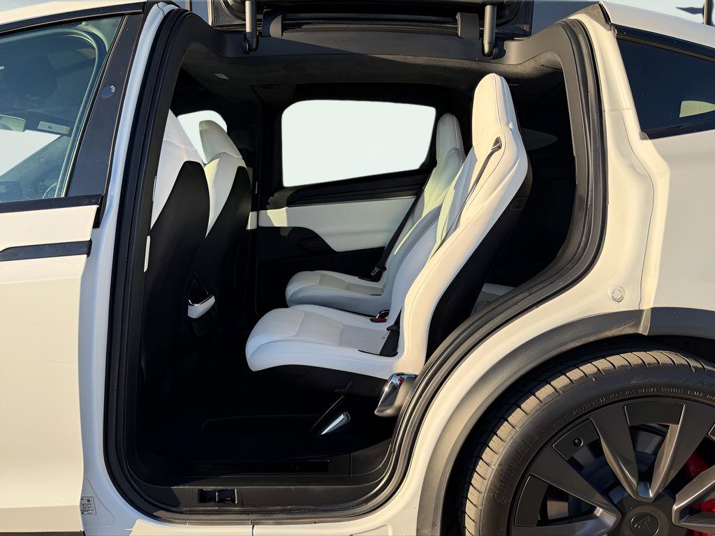 Used 2023 Tesla Model X Plaid image 21