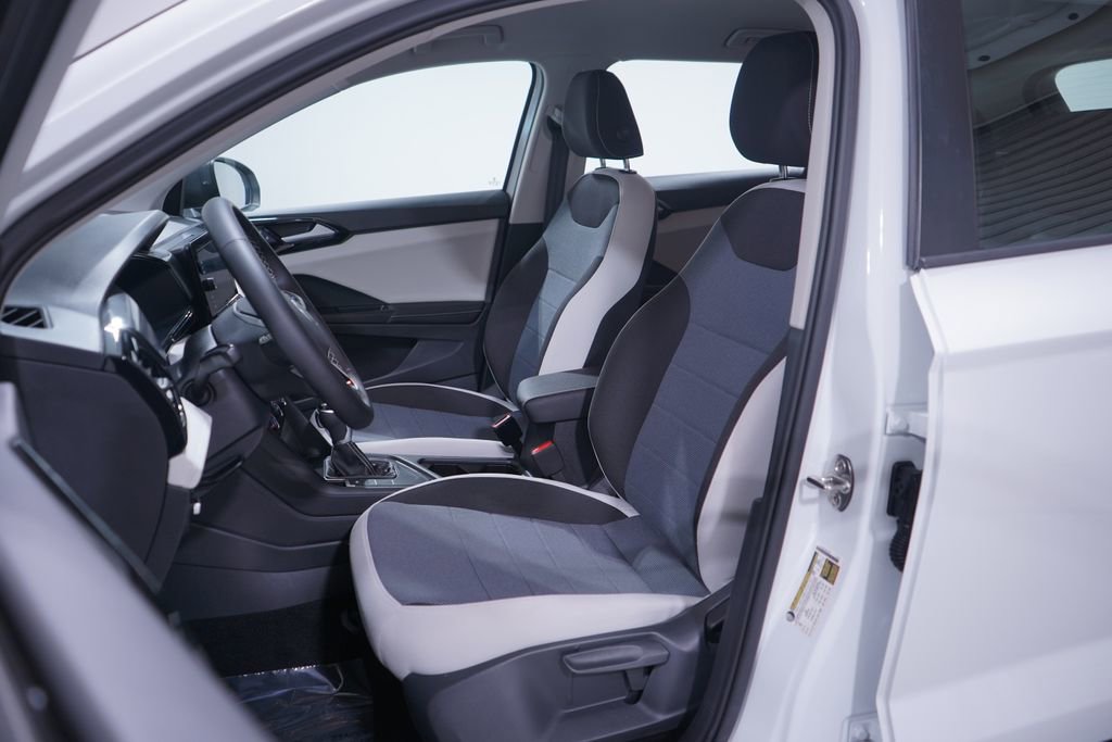 Used 2025 Volkswagen Taos S FWD image 7