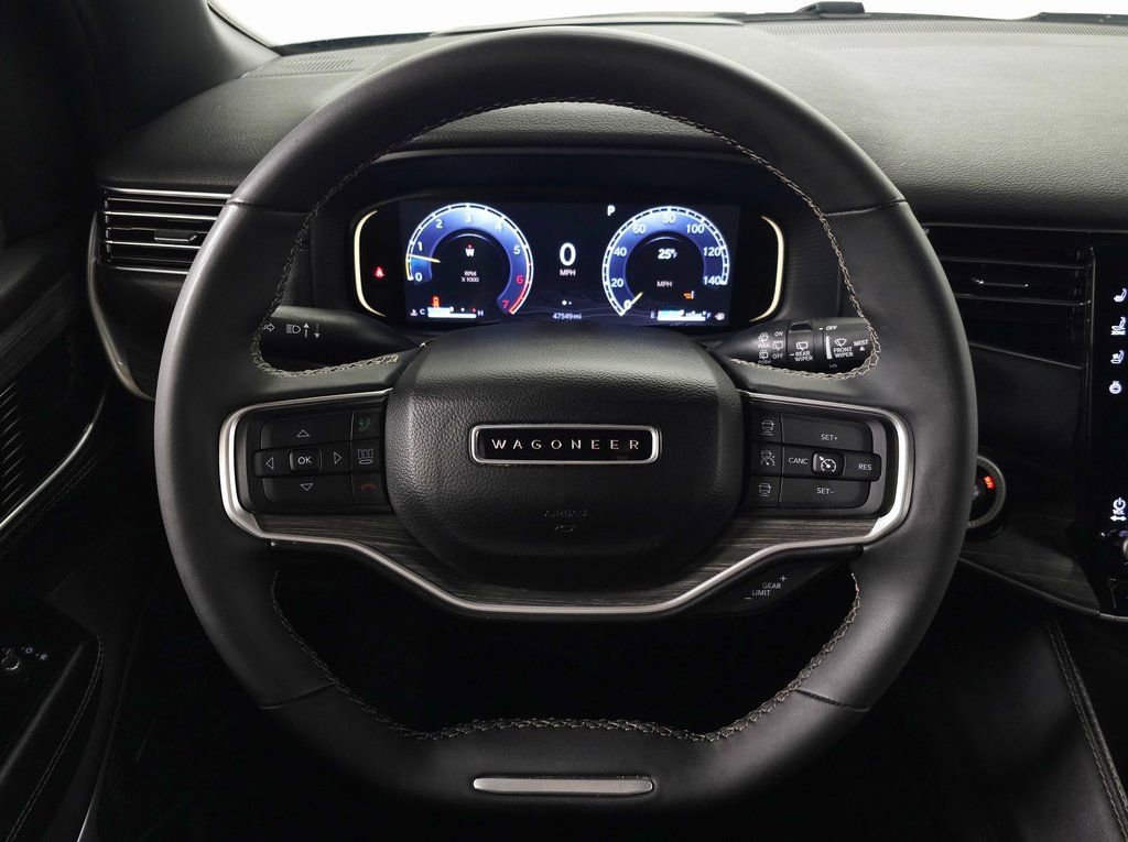 Used 2024 Jeep Wagoneer Series III AWD/4WD image 19
