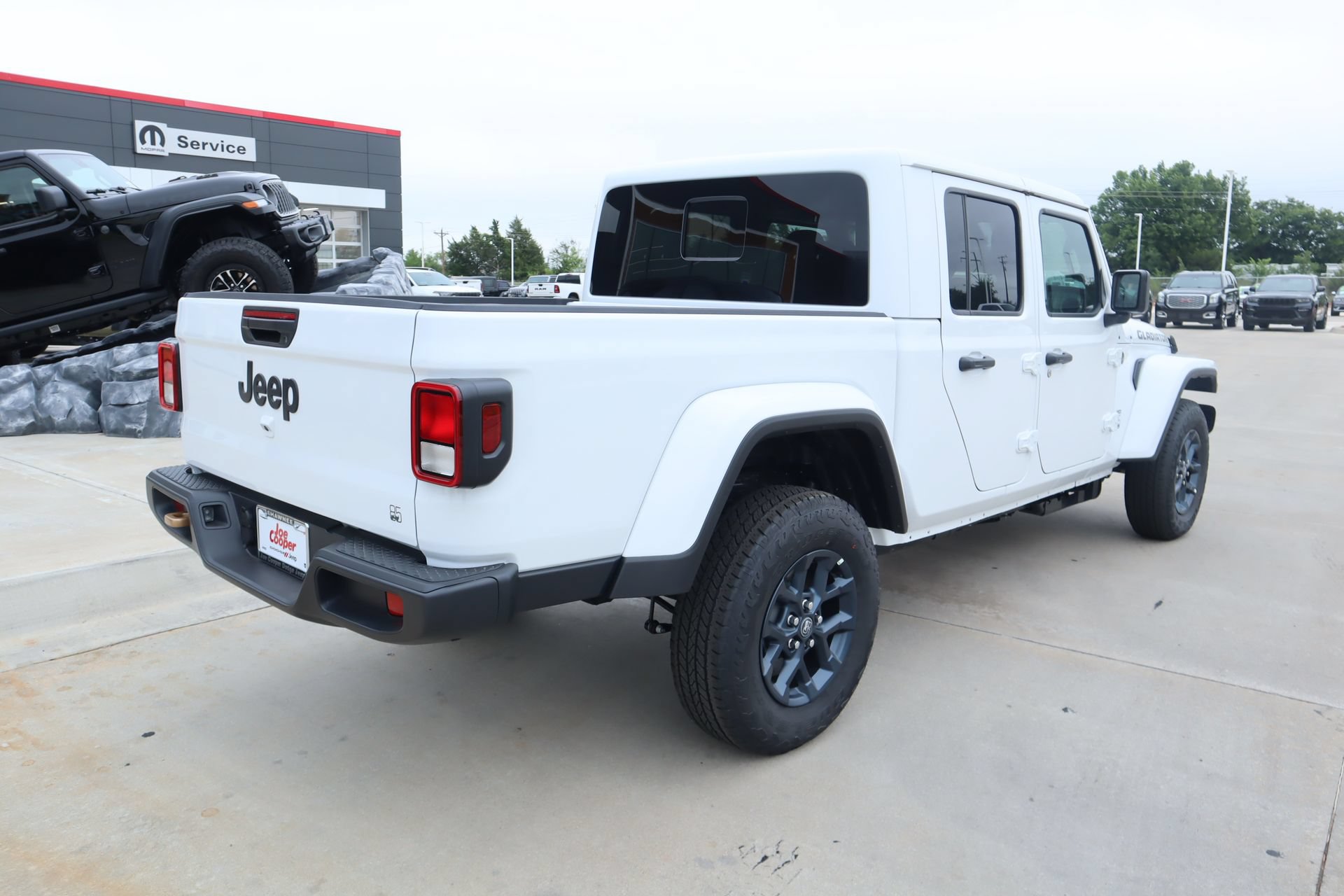 New 2026 Jeep Gladiator Sport AWD/4WD image 21