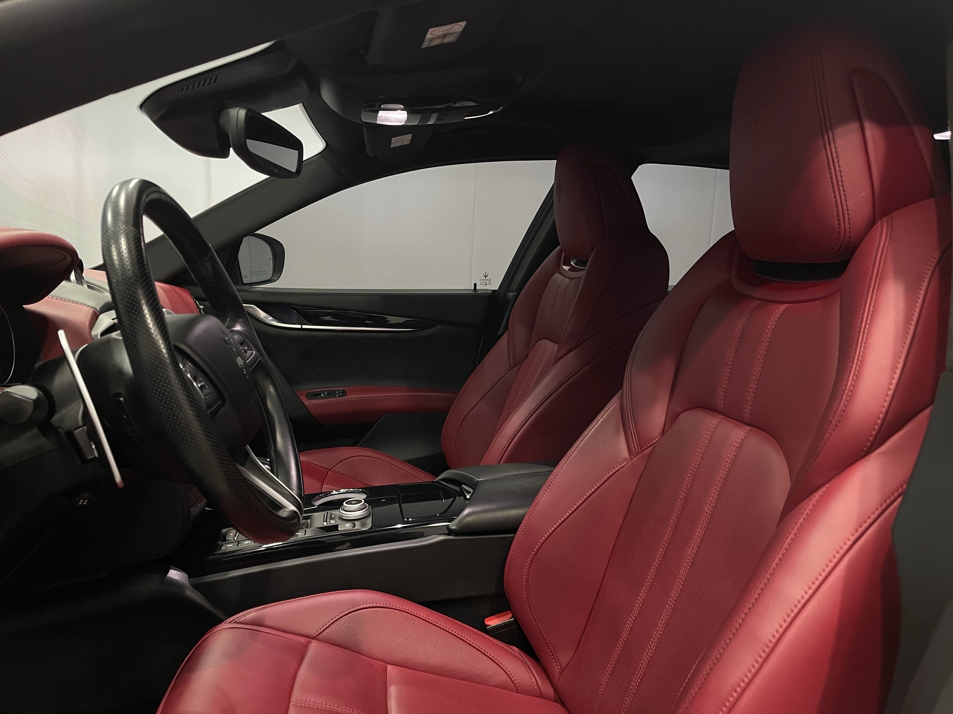 Used 2021 Maserati Ghibli S GranSport Q4 AWD/4WD image 14