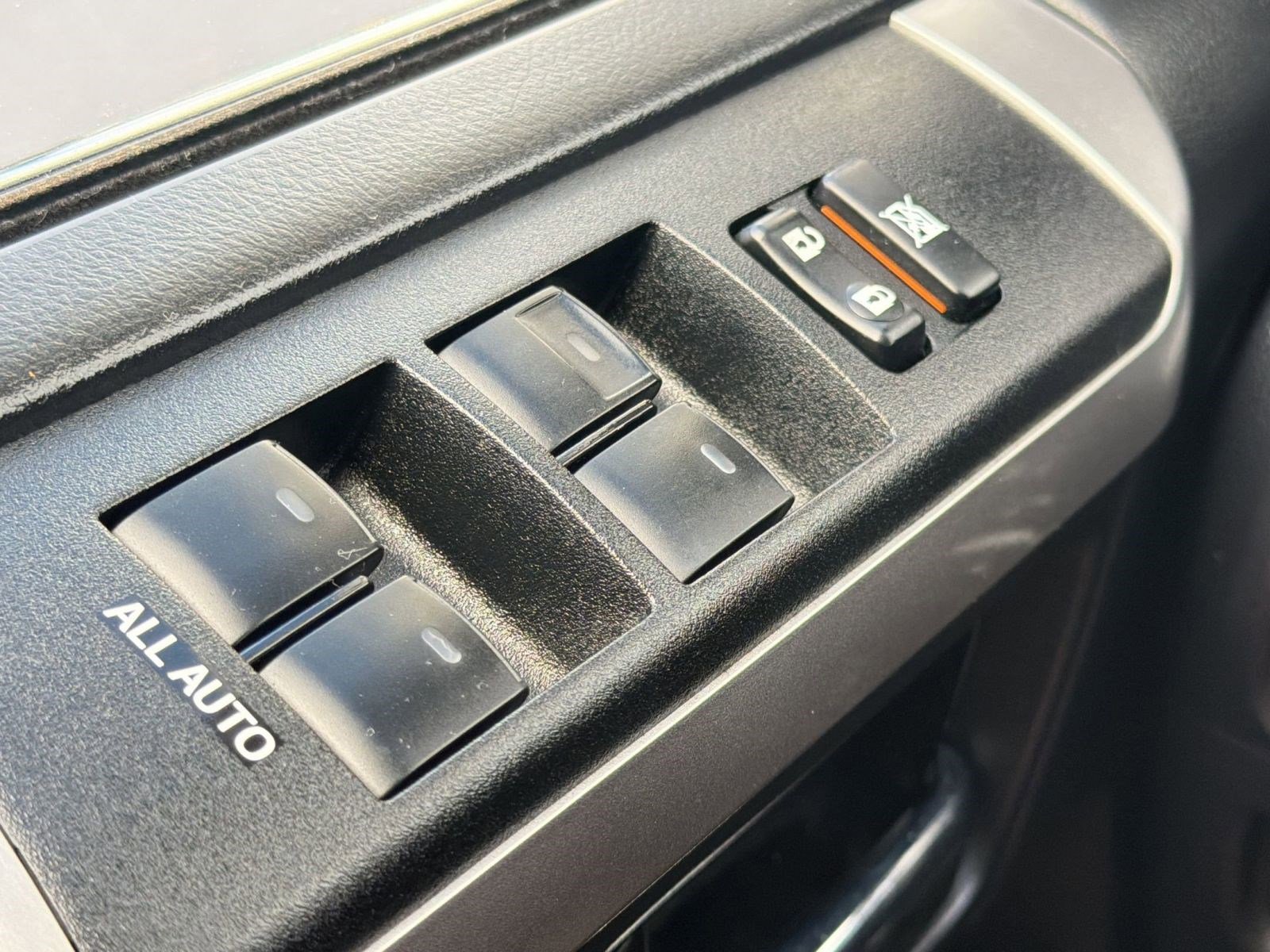 Used 2019 Toyota 4Runner Limited image 13