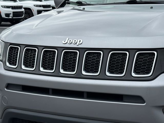 Used 2019 Jeep Compass Limited image 41
