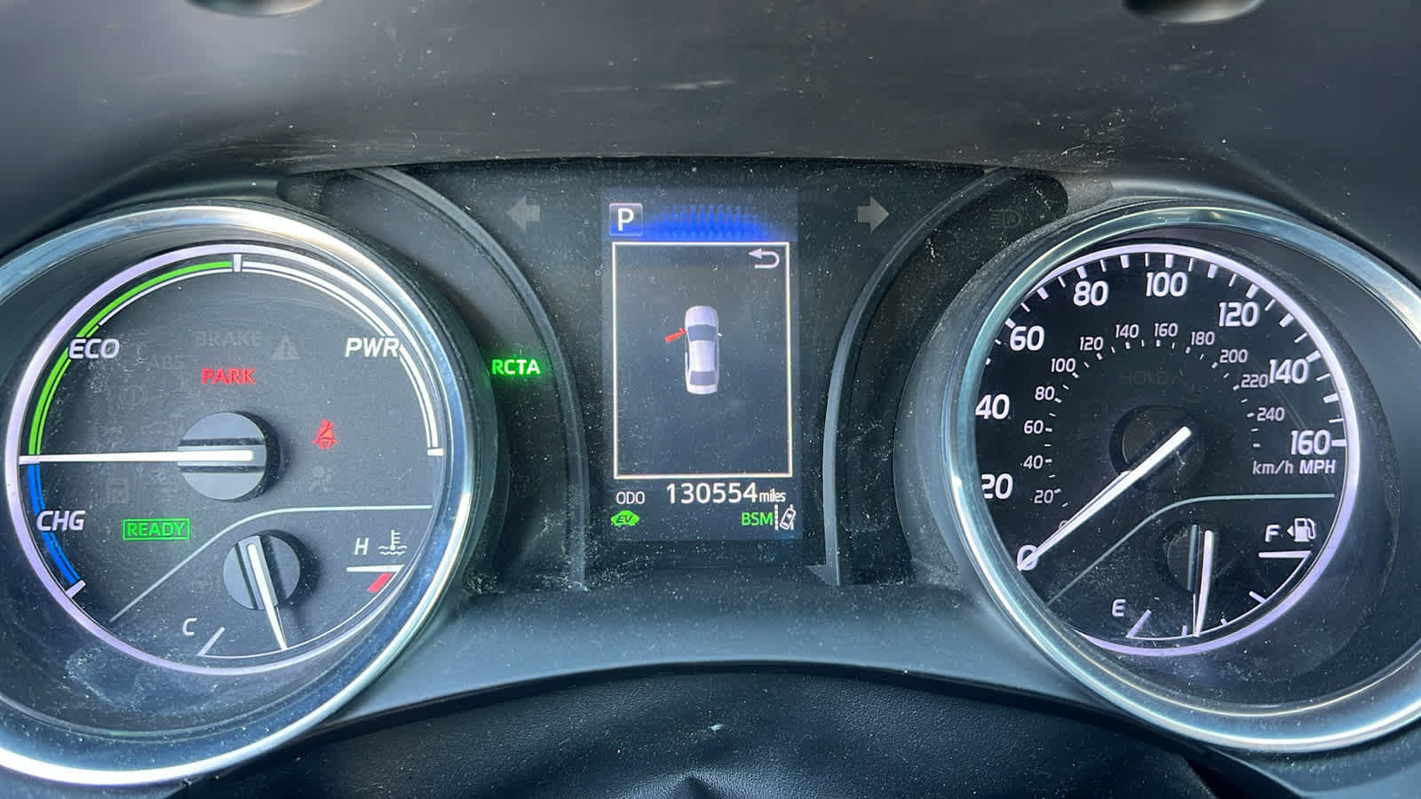 Used 2020 Toyota Camry SE w/ Sunroof Package FWD image 21