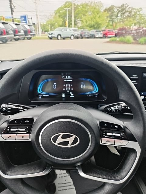 Certified 2026 Hyundai Elantra SE FWD image 17