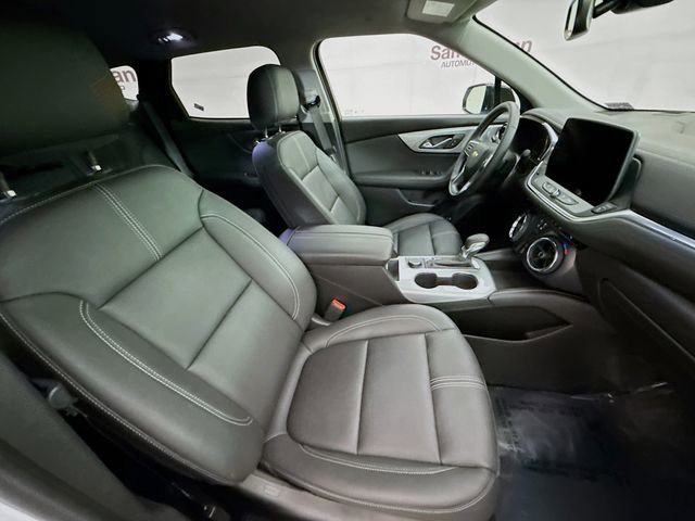 Used 2025 Chevrolet Blazer LT w/ Midnight/Sport Edition image 29