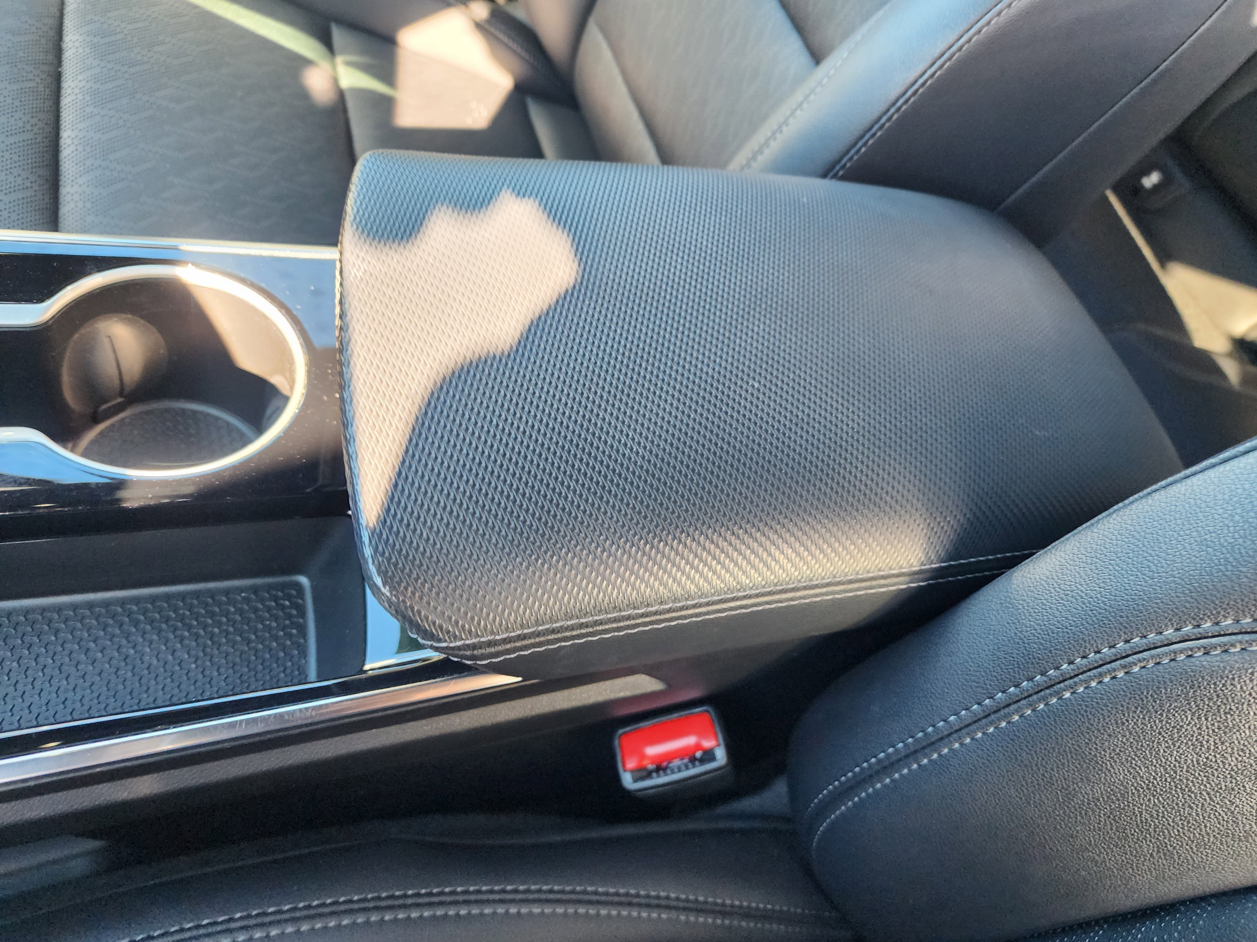 Used 2025 Chevrolet Equinox LT w/ Convenience Package II image 35