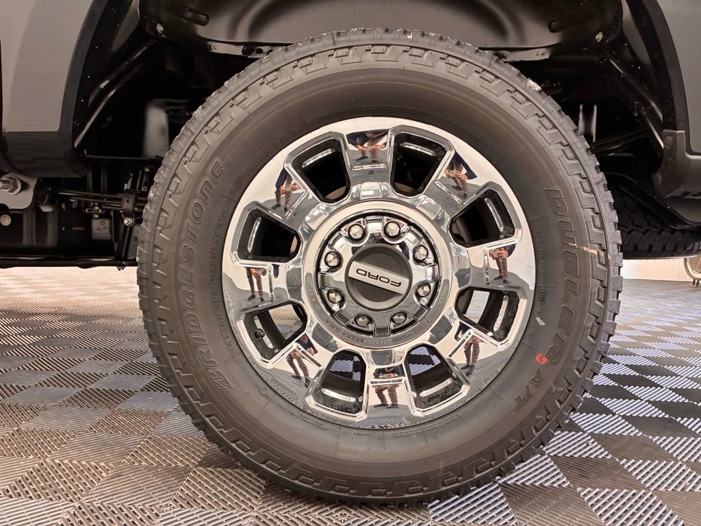 New 2026 Ford F350 Lariat w/ Chrome Package image 14