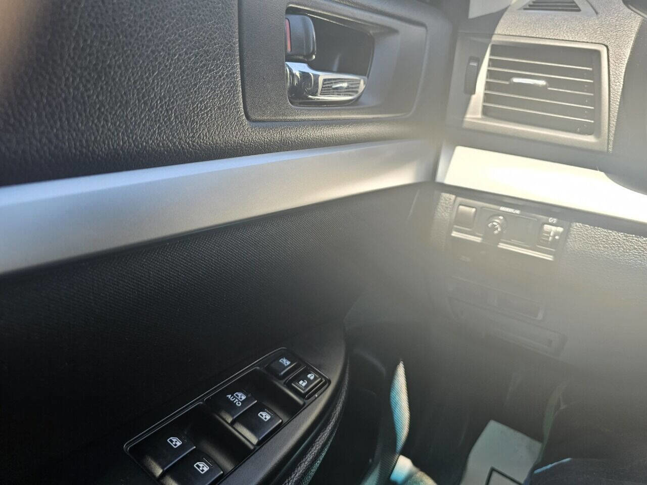 Used 2014 Subaru Outback 2.5i Premium w/ Moonroof Package image 33