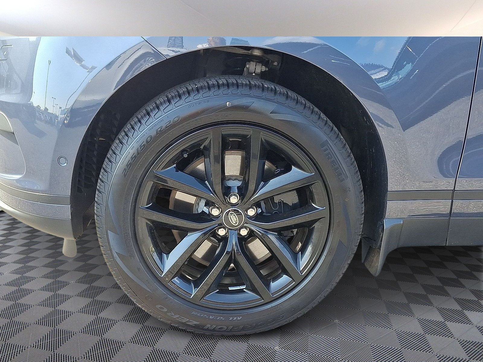 Certified 2026 Land Rover Range Rover Velar S AWD/4WD image 2